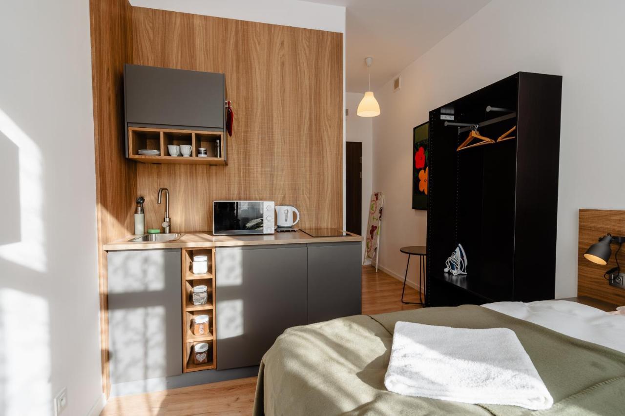 Elegant Very Berry Studios In Poznan Center By Noclegi Renters Kültér fotó
