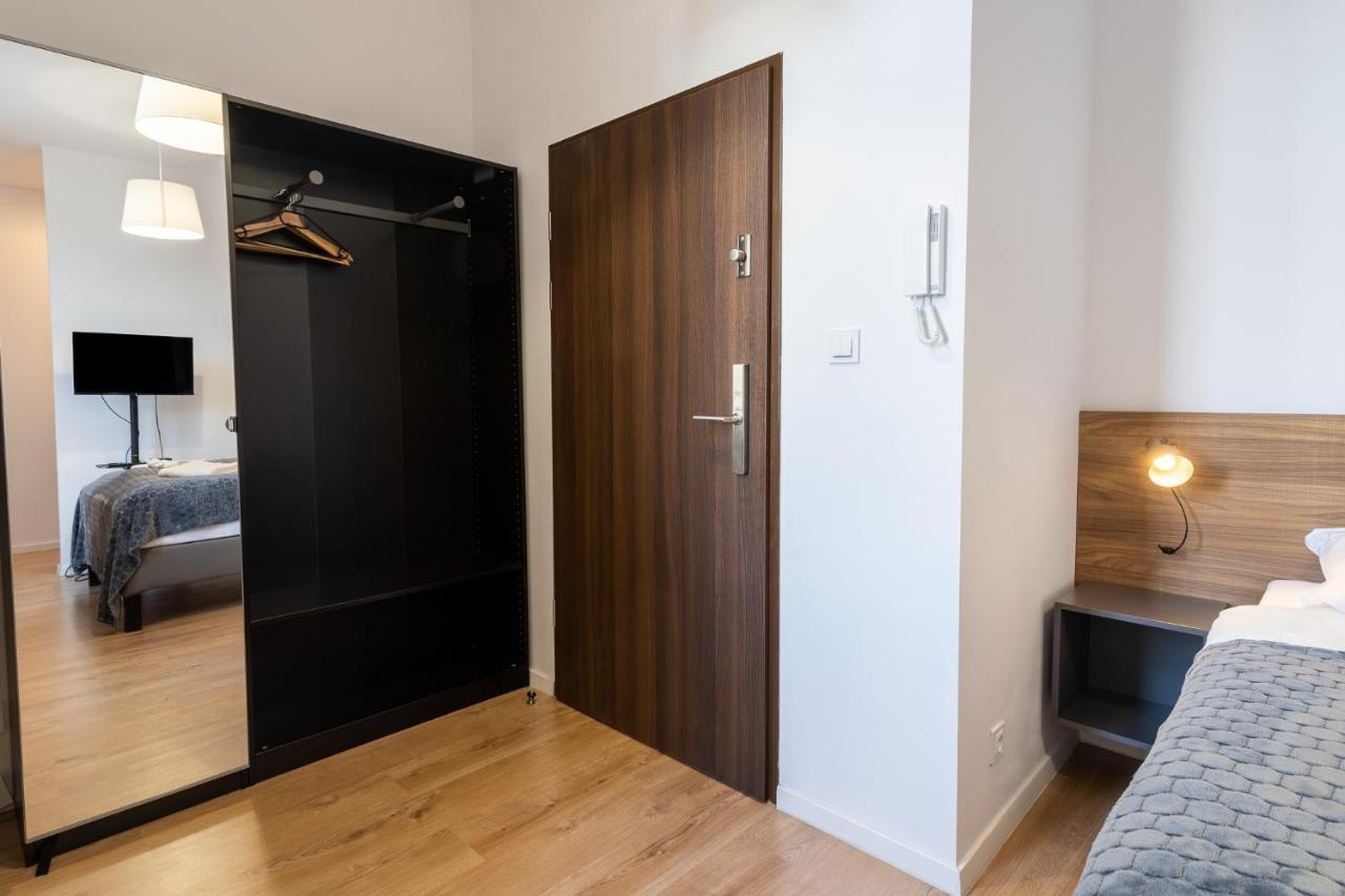 Elegant Very Berry Studios In Poznan Center By Noclegi Renters Kültér fotó